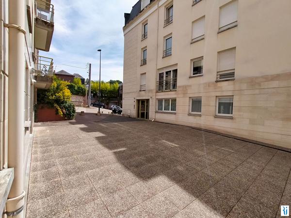 BOIS GUILLAUME // LOGEMENT CONVENTIONNE - F1 de 27,20 m² avec 1 place de parking
