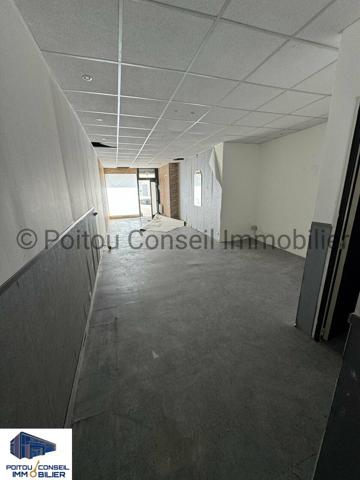 LOCAL COMMERCIAL PROCHE BRECHE NIORT 50m2