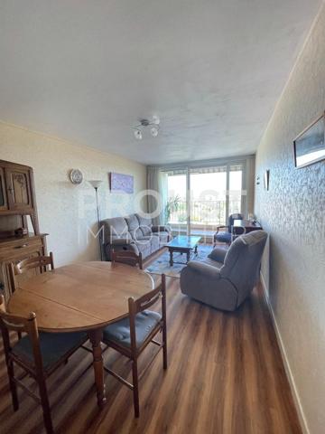 En exclusivité à niort, bel appartement t3 dans une résidence sécurisée.