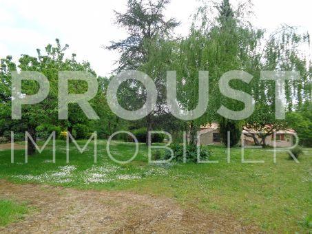 a vendre secteur melle maison en pierre à rénover.