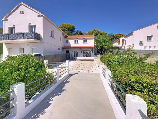 Charmant studio à Vendre à La Seyne sur Mer Quartier La Donicarde