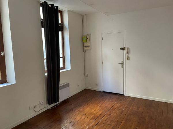 HYPERCENTRE - F1 A CAEN