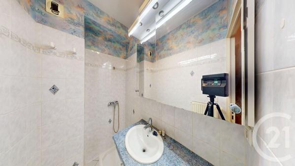 Appartement T2 à vendre  2 pièces - 44,23 m2 RODEZ - 12