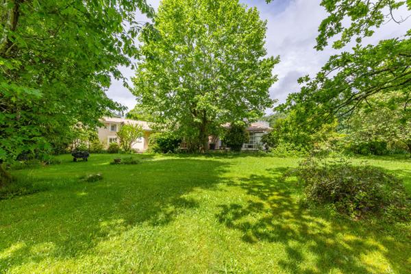 Magnifique Domaine à vendre sur Léognan