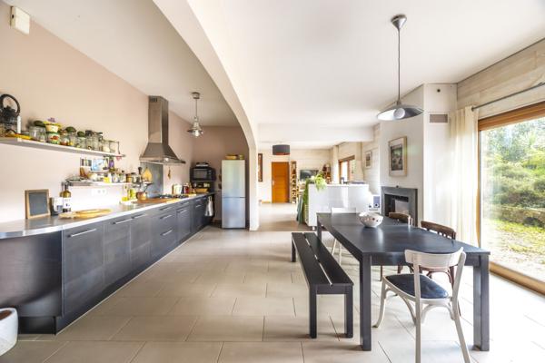 Vente Maison214 m² - 8 Pièces - ARCANGUES (64200)