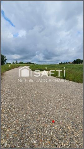 Terrain constructible - 900m² - Ribagnac