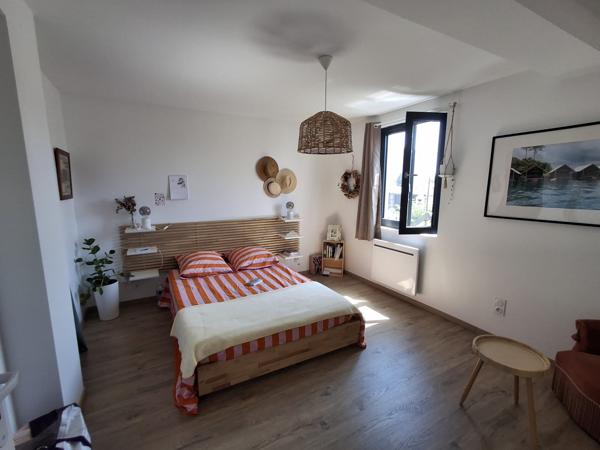 À vendre - Maison contemporaine, 6 pièces située à Tours (37000)