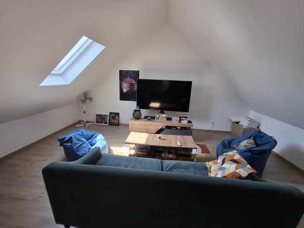 À vendre - Maison contemporaine, 6 pièces située à Tours (37000)