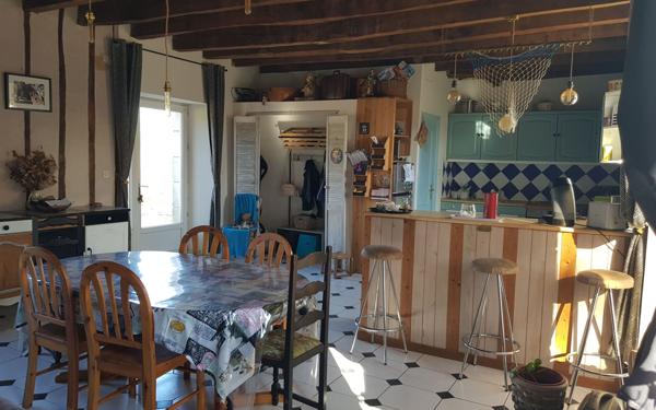 Maison à vendre    4 pièces • 950 m2 Ploumagoar