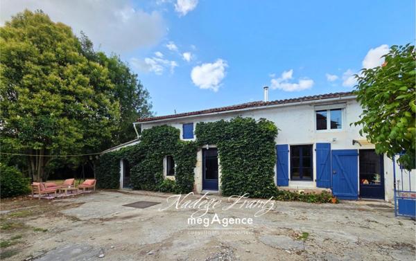 Maison à SAINT-JEAN-D'ANGELY, 17400 - 5 pièces 136m²