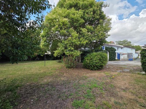 Maison à SAINT-JEAN-D'ANGELY, 17400 - 5 pièces 136m²