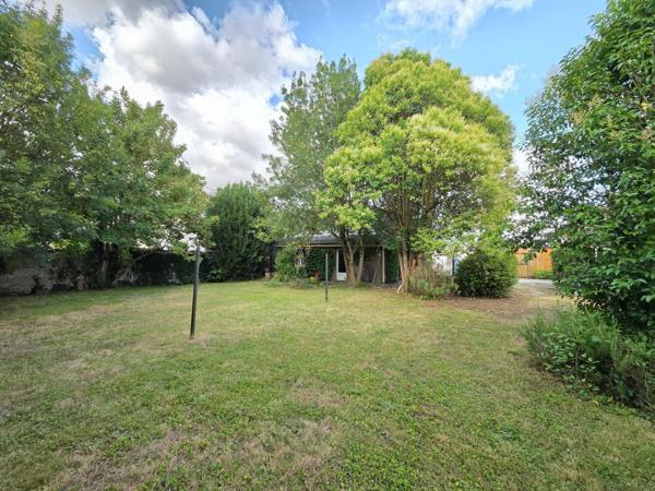 Maison à SAINT-JEAN-D'ANGELY, 17400 - 5 pièces 136m²