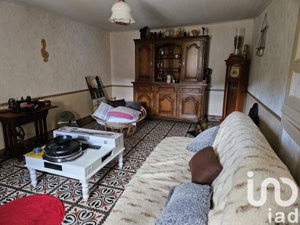 Maison de village 7 pièces de 149 m² à MONTARLOT-LES-CHAMPLITTE (70600)