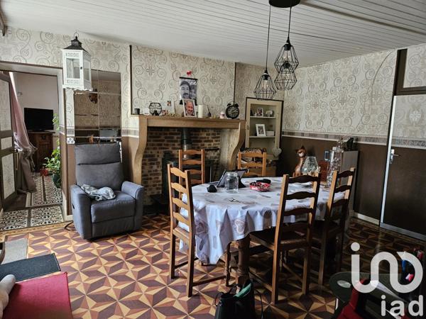 Maison de village 7 pièces de 149 m² à MONTARLOT-LES-CHAMPLITTE (70600)