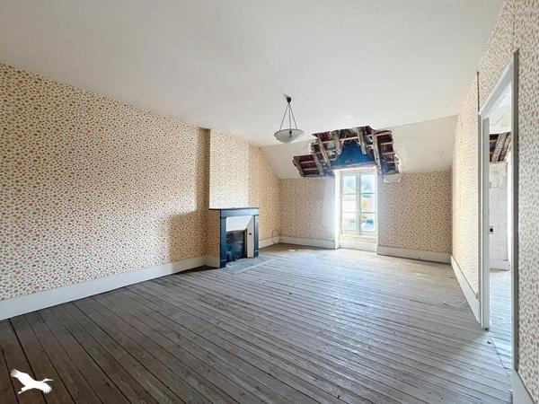 Maison à vendre 45 000 € Saint-Amand-Montrond 4 p 56 m² DPE E