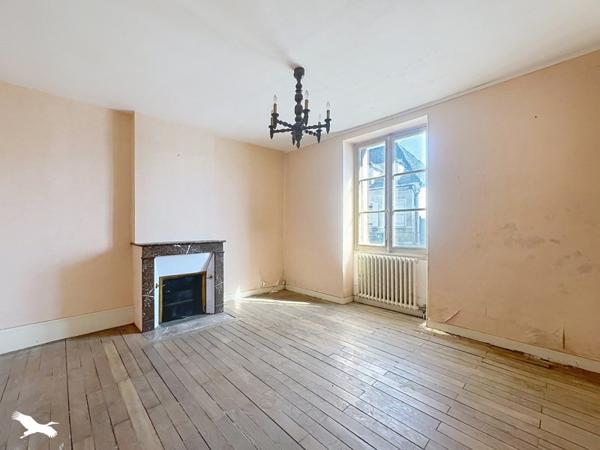 Maison à vendre 45 000 € Saint-Amand-Montrond 4 p 56 m² DPE E