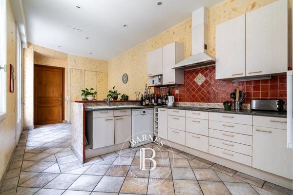 Paris 16ème, Appartement 4 Chambres -  202 m² à vendre
