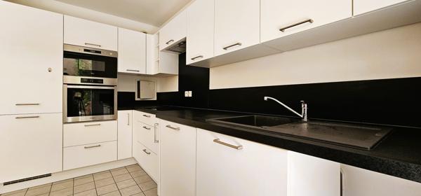 Appartement
         3 pièces
        - 65 m² Exclusivité 306 000 € *