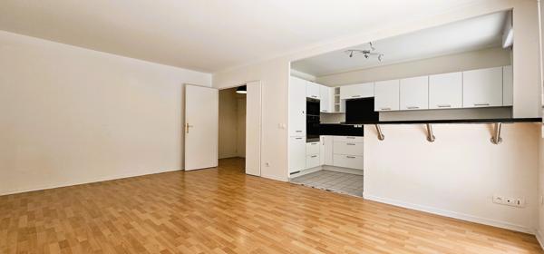 Appartement
         3 pièces
        - 65 m² Exclusivité 306 000 € *
