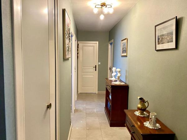 Maison Chauray (79180) 6 pièce(s) 149 m2