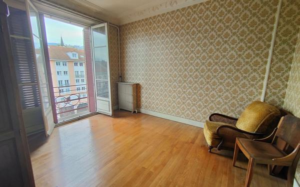 Appartement à vendre    6 pièces • 133,29 m2 Grenoble