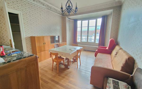 Appartement à vendre    6 pièces • 133,29 m2 Grenoble