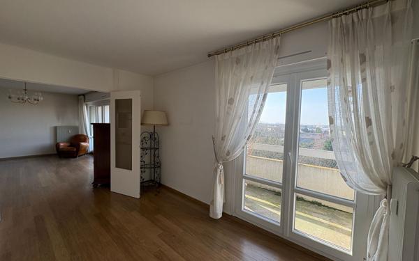 Appartement à vendre    4 pièces • 100,89 m2 Saint-Dizier