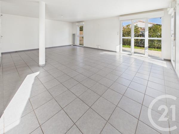 Appartement F5 à vendre  5 pièces - 100,38 m 2   GRADIGNAN  - 33