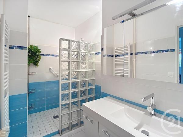 Appartement F5 à vendre  5 pièces - 100,38 m 2   GRADIGNAN  - 33