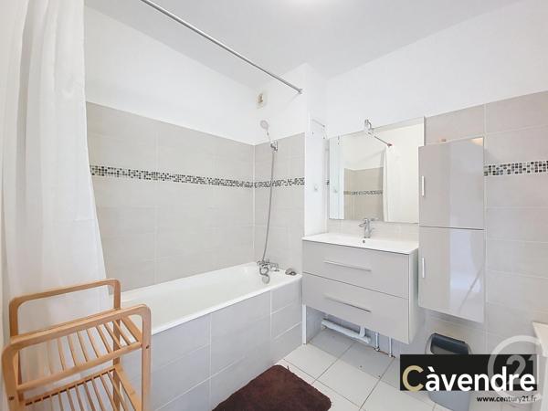 Appartement T3 à vendre  3 pièces - 72,20 m2 AVIGNON - 84