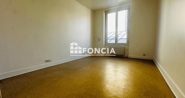 Location Appartement 2 pièces 50.21 m² - Enghien-les-bains 95880
