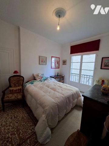 HYPER CENTRE - Charmant appartement traversant de 90,15 m2 - Parfait état.