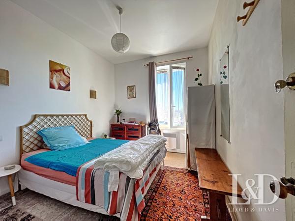 SAUJON CENTRE : maison 108 m² + dépendance, 3 chambres et jardin