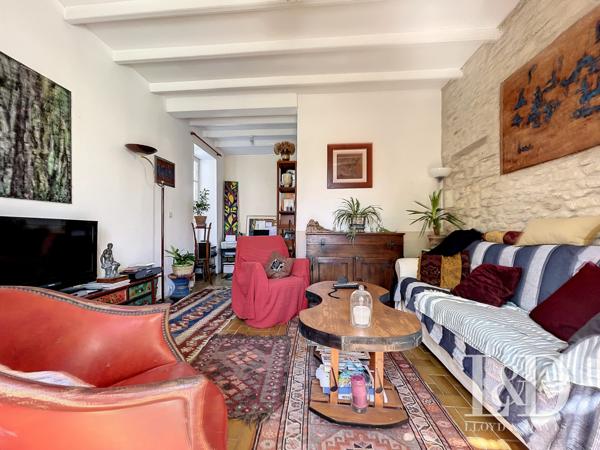 SAUJON CENTRE : maison 108 m² + dépendance, 3 chambres et jardin