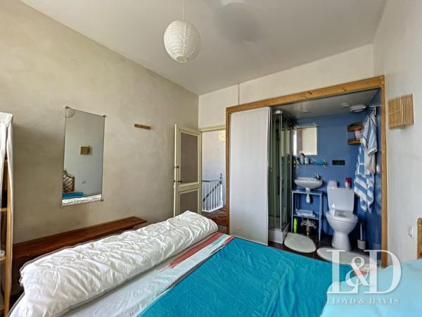 SAUJON CENTRE : maison 108 m² + dépendance, 3 chambres et jardin