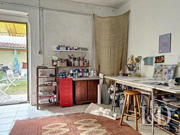 SAUJON CENTRE : maison 108 m² + dépendance, 3 chambres et jardin