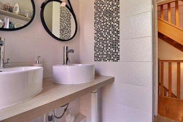 À VENDRE - Maison 3 chambres avec sous-sol total et terrasse rooftop