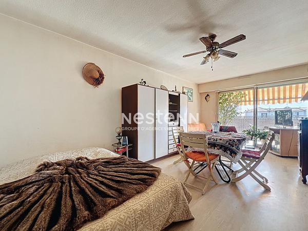 GOLFE JUAN - Studio - 32m² - Aperçu mer - Terrasse - Sud - Centre ville