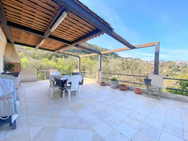 Villa Saint Blaise 6 pièce(s) 140 m2