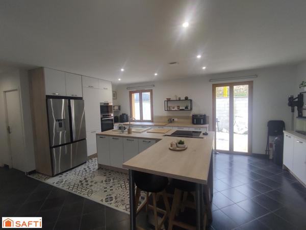 Maison récente, 4 chambres, DPE D, Gare a pied