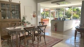 Villa 8 pièce(s) 4 chambre(s) 184 m²