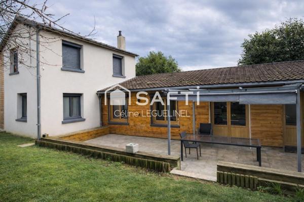À Ouerre, maison familiale lumineuse avec vie de plain-pied, jardin, terrasse et atelier, au calme et proche Dreux/RN12 avec école sur place.