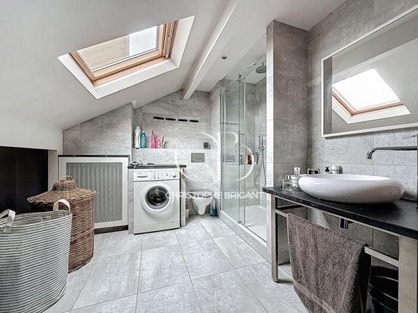VILLEJUIF LOUIS ARAGON. MAISON 6 pièces  199 m2