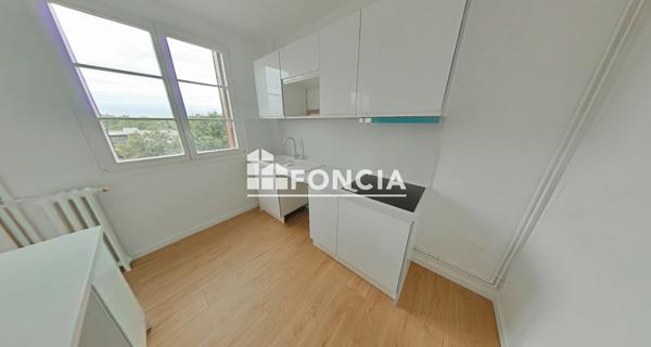 Location Appartement 2 pièces 31.39 m² - Saint-ouen-sur-seine 93400