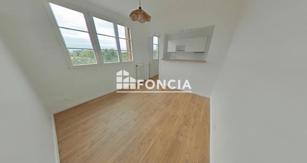 Location Appartement 2 pièces 31.39 m² - Saint-ouen-sur-seine 93400
