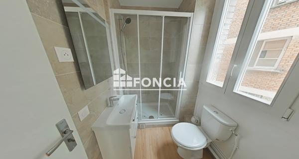 Location Appartement 2 pièces 31.39 m² - Saint-ouen-sur-seine 93400