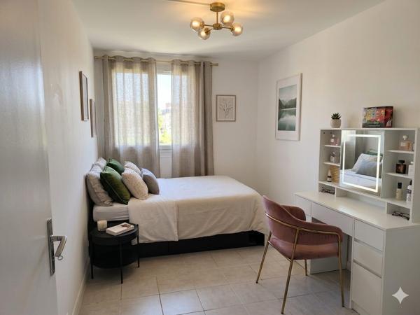 Appartement 3 pièces rénové avec cave et stationnement