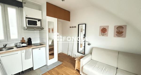 Location Studio meublé 15.09 m² - Paris 75010