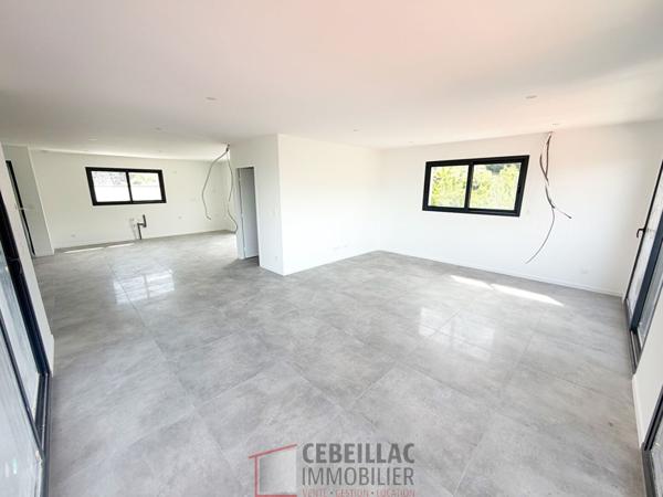 Maison 7 pièce(s) 4 chambre(s) 261.53 m²