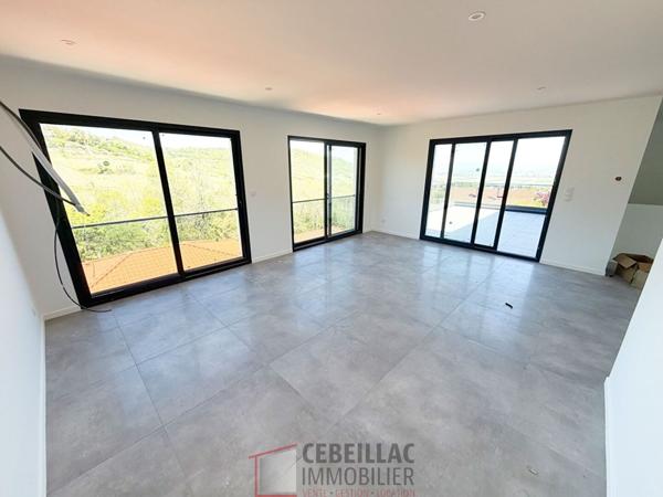 Maison 7 pièce(s) 4 chambre(s) 261.53 m²
